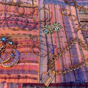 MASS GOLD JEWELRY BUNDLE (15 PIECE!)